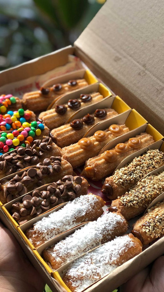 Coleção 50 Receitas Gourmet de Brigadeiros, Churros e Donuts